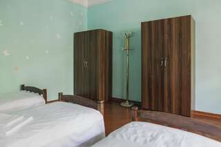Отели типа «постель и завтрак» Guest House Myasnikyan Ереван Дом с 2 спальнями-22